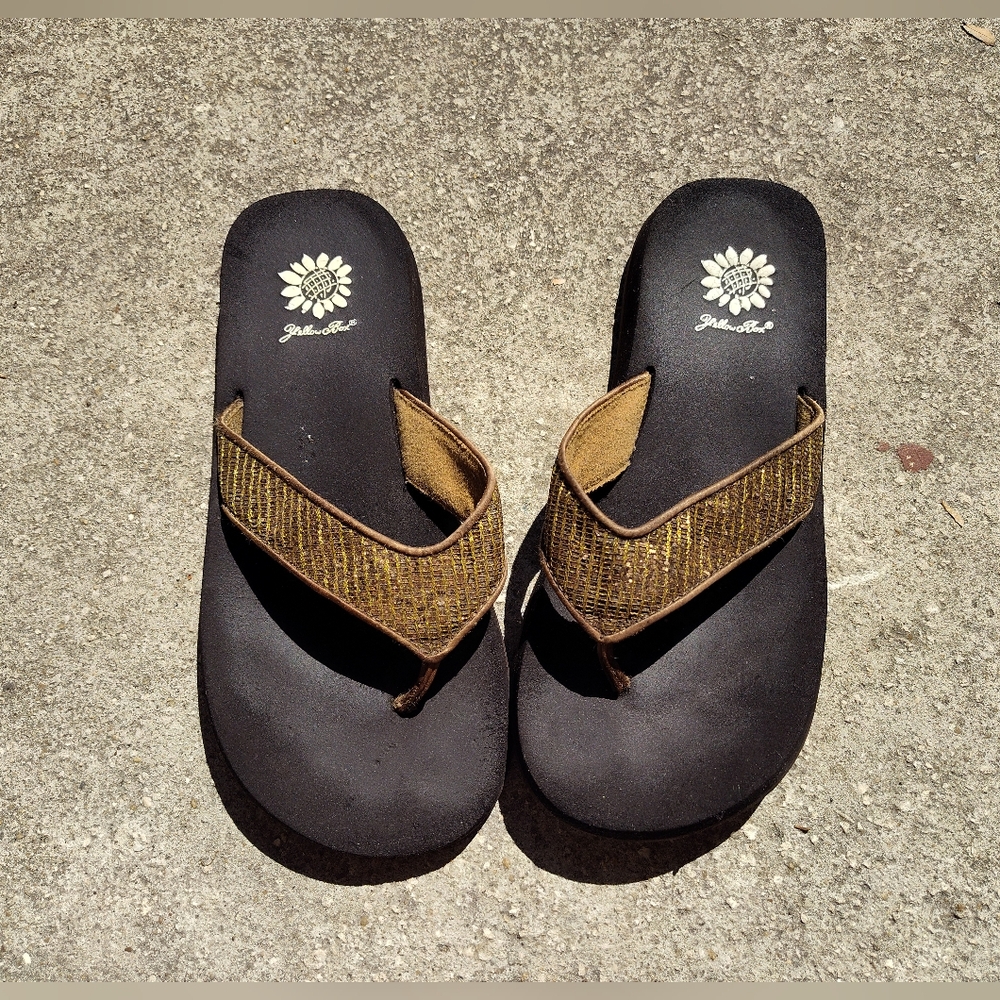 YellowBox Glitter Brown Flip Flops